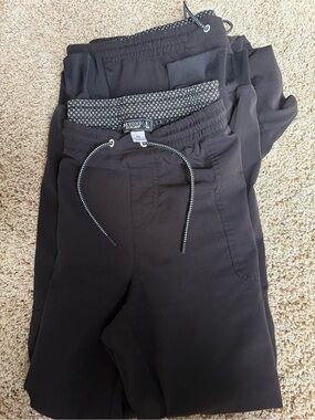 Beyond scrubs 2 pair joggers black